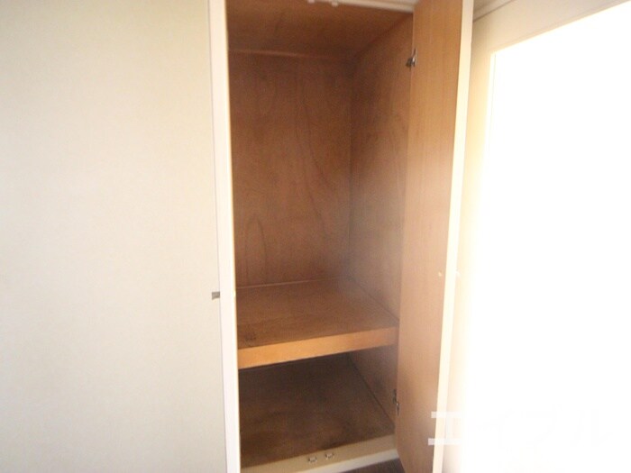 物件内観写真21　(収納)