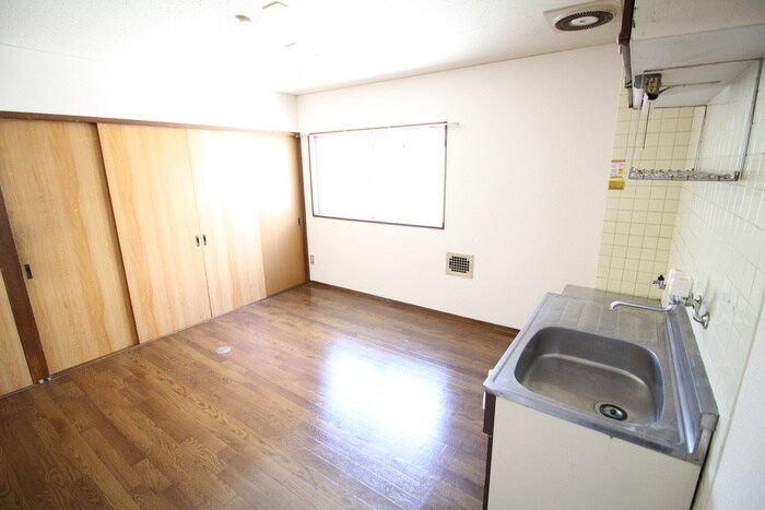 物件内観写真7　(居室)