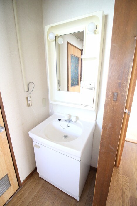 物件内観写真11　(洗面)