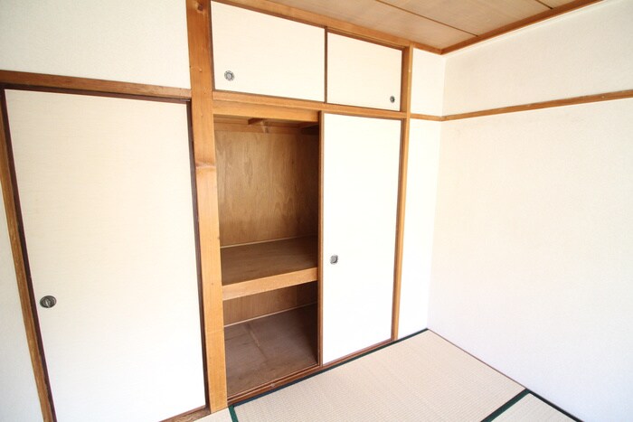 物件内観写真12　(収納)