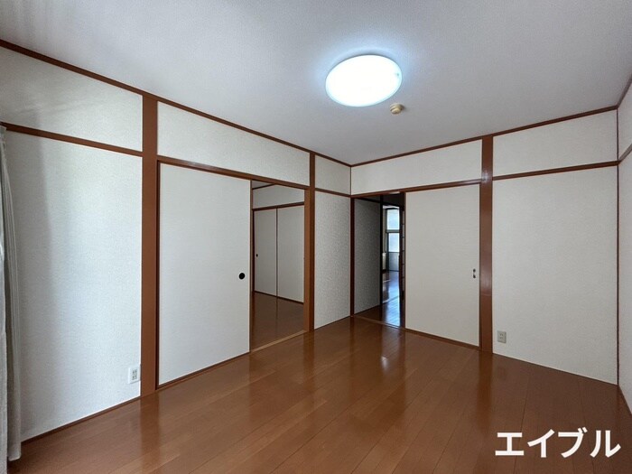 物件内観写真9　(居室)