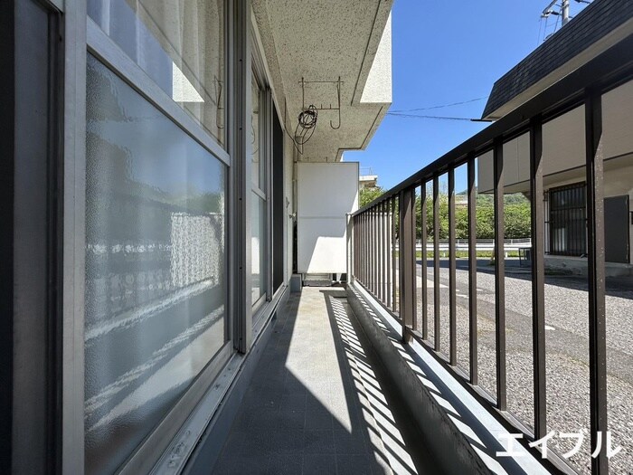 物件内観写真14　(洗濯機置場)