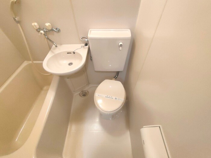 物件内観写真9　(トイレ)