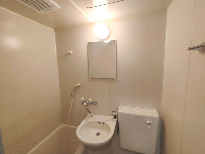 物件内観写真11　(洗面)