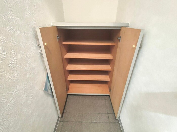 物件内観写真12　(靴箱)