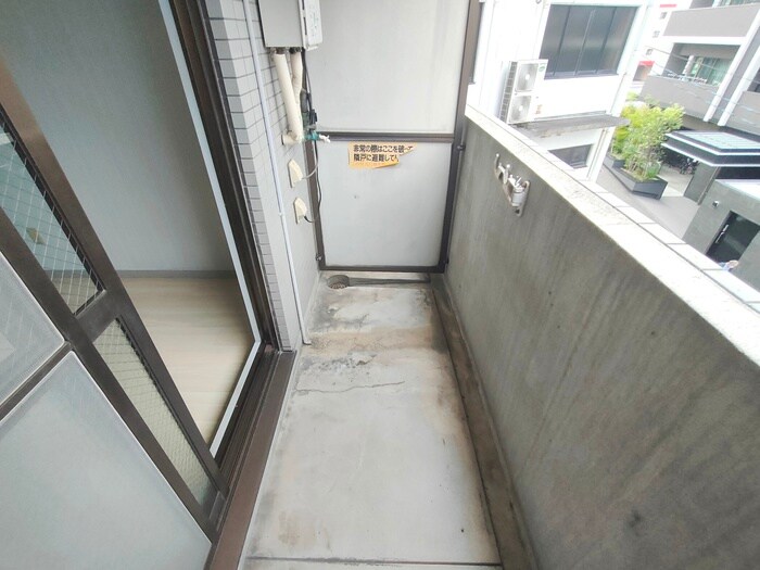 物件内観写真14　(室内からの展望)