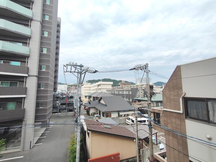 物件内観写真15　(室内からの展望)