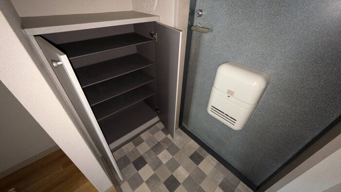 物件内観写真13　(靴箱)