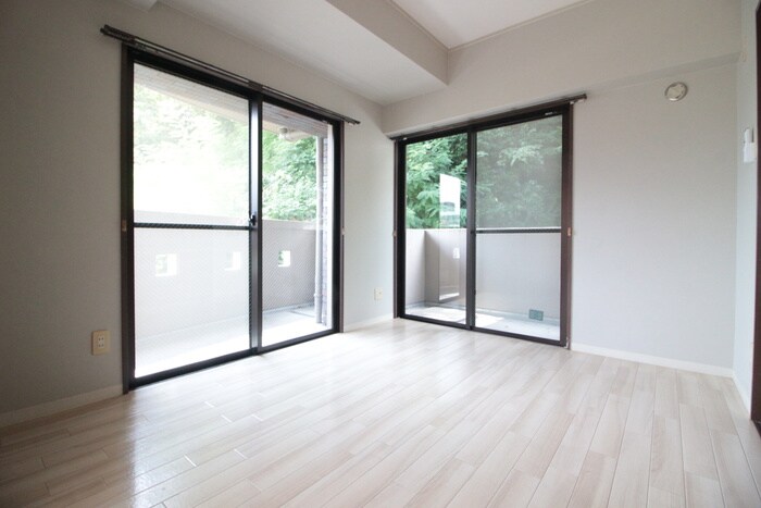 物件内観写真18　(居室)