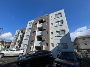 村上マンション外観写真