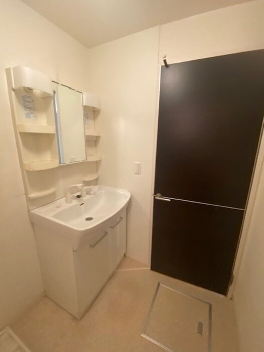 物件内観写真13　(洗面)