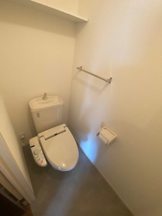 物件内観写真14　(トイレ)