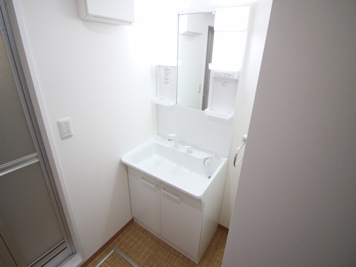 物件内観写真11　(洗面)