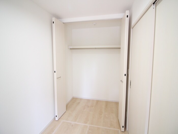 物件内観写真13　(収納)