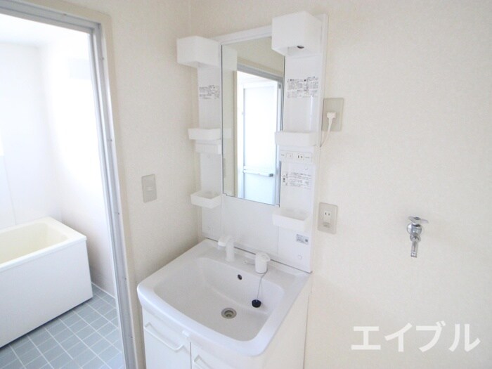 物件内観写真8　(洗面)