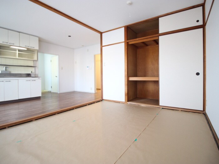 物件内観写真10　(居室)