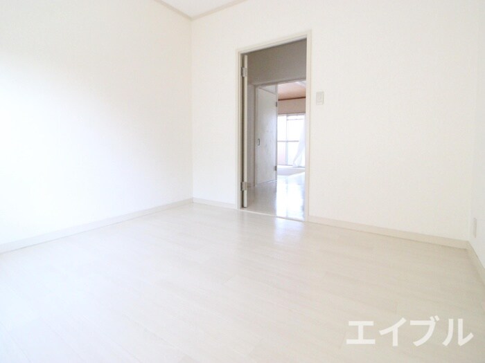 物件内観写真19　(居室)