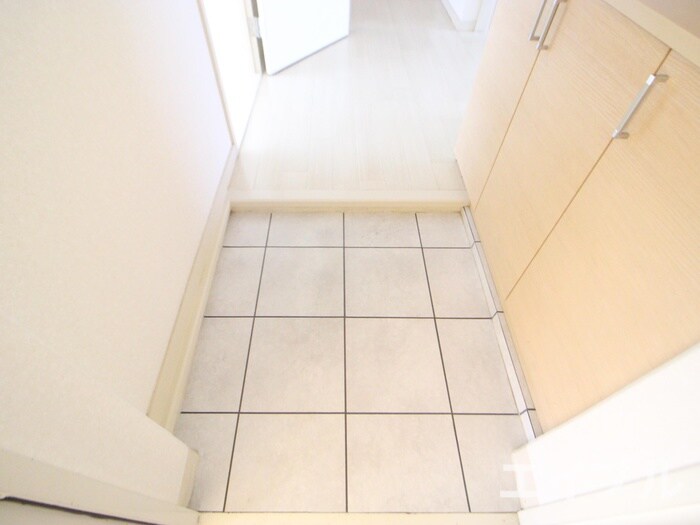 物件内観写真22　(玄関)