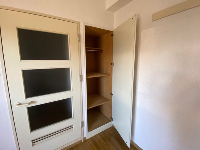 物件内観写真11　(収納)