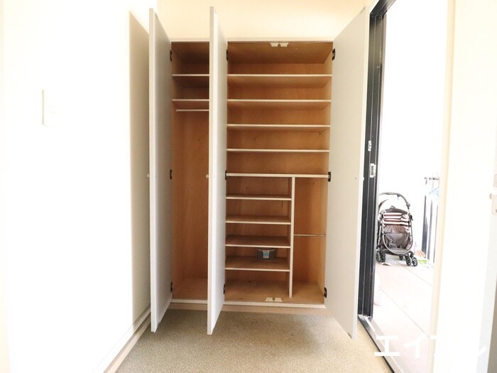 物件内観写真16　(靴箱)