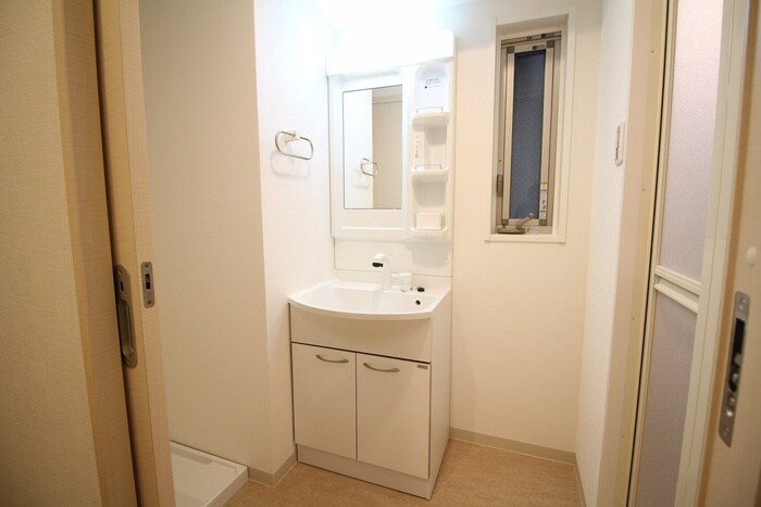 物件内観写真11　(洗面)
