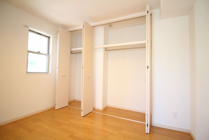 物件内観写真13　(収納)