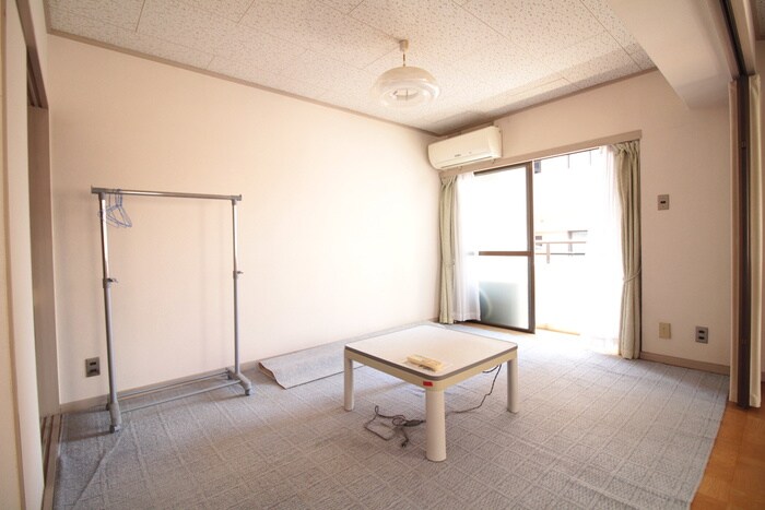 物件内観写真5　(居室)