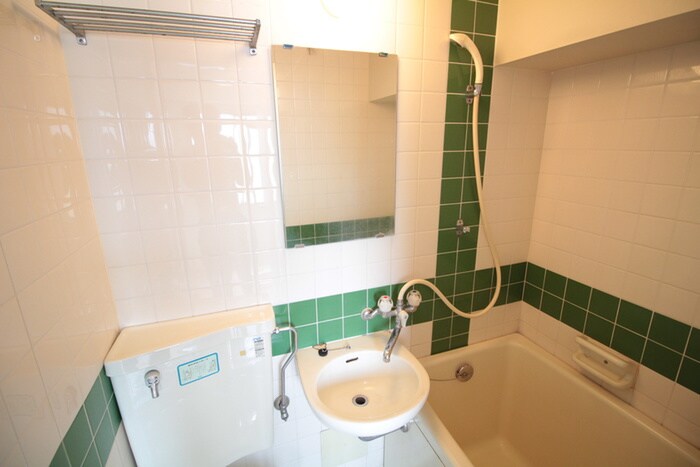 物件内観写真8　(洗面)