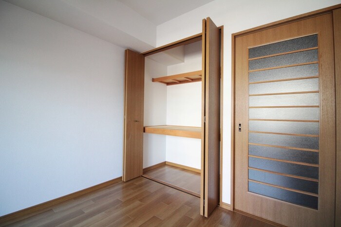 物件内観写真13　(収納)