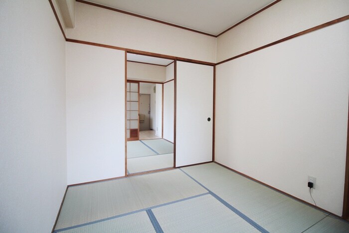 物件内観写真7　(居室)