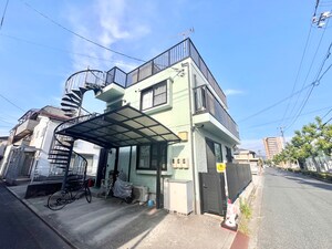 上西ビル外観写真