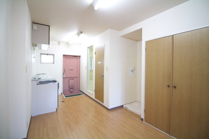 物件内観写真14　(玄関)