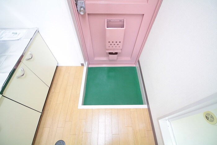 物件内観写真17　(玄関)