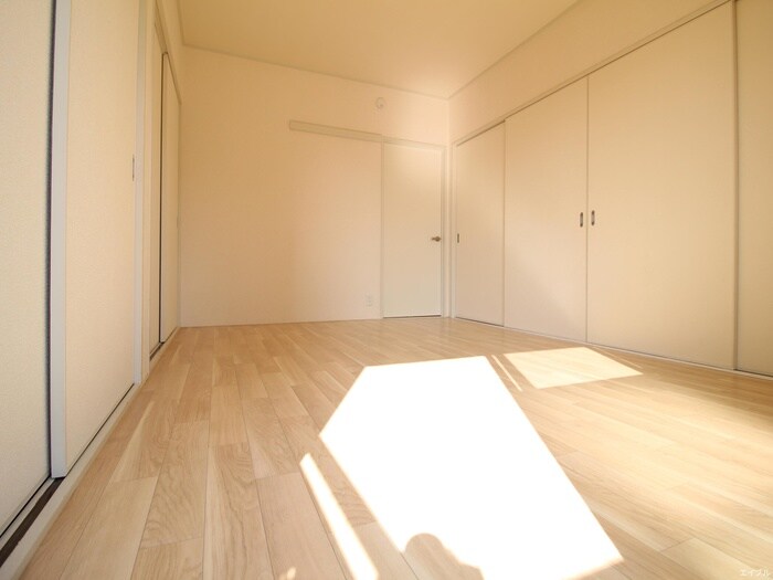 物件内観写真18　(居室)