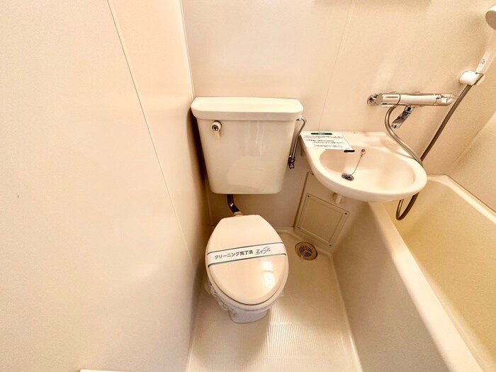 物件内観写真13　(トイレ)