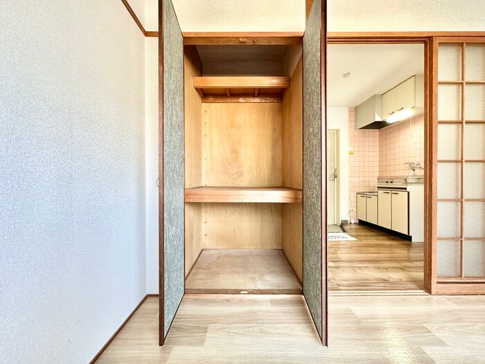 物件内観写真15　(収納)