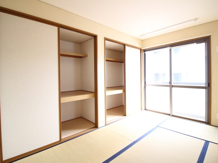 物件内観写真13　(居室)