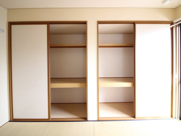 物件内観写真15　(収納)