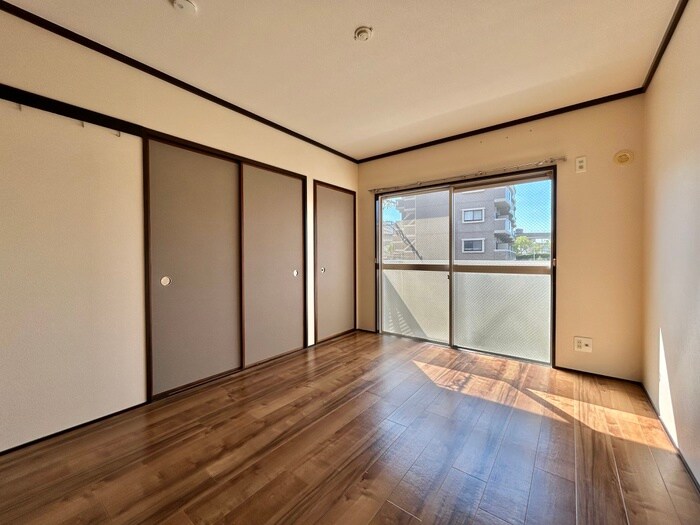 物件内観写真7　(居室)