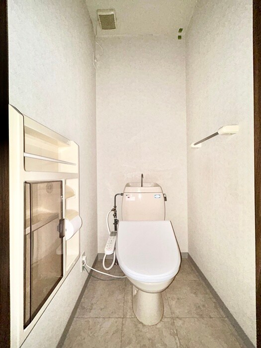 物件内観写真13　(トイレ)