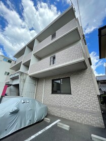 カンパーニュ川内の外観写真