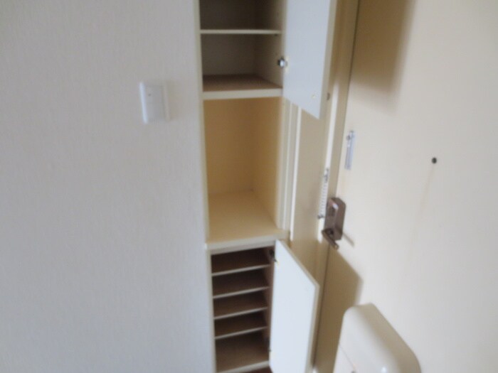 物件内観写真18　(靴箱)