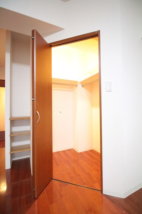 物件内観写真12　(収納)