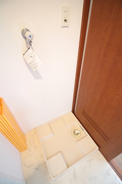 物件内観写真22　(洗濯機置場)