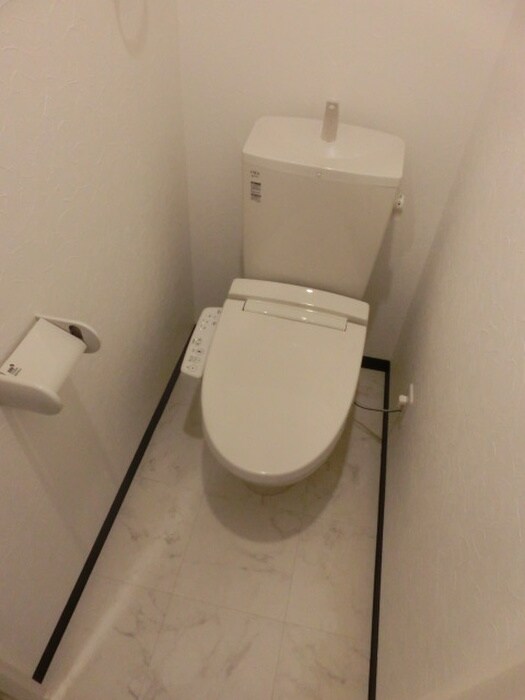 物件内観写真11　(トイレ)