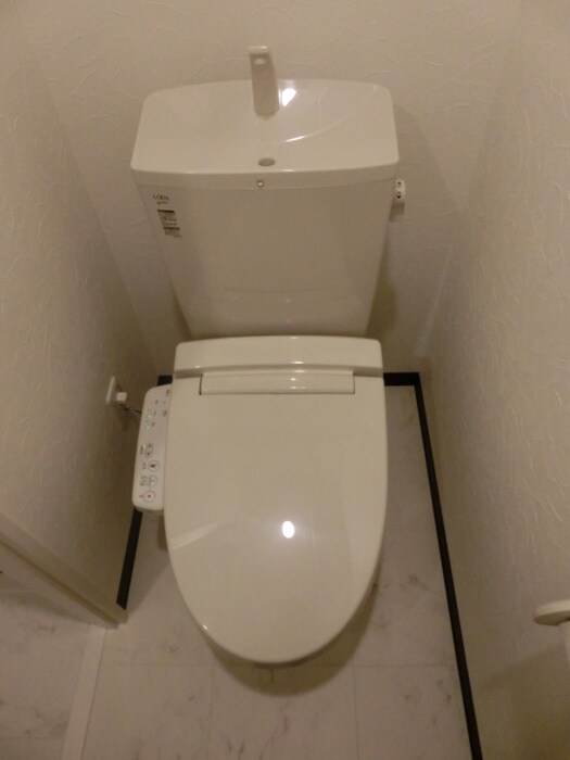 物件内観写真11　(トイレ)