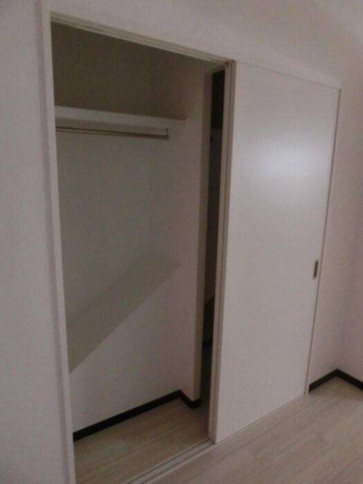 物件内観写真13　(収納)