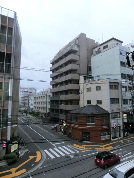 物件内観写真16　(室内からの展望)