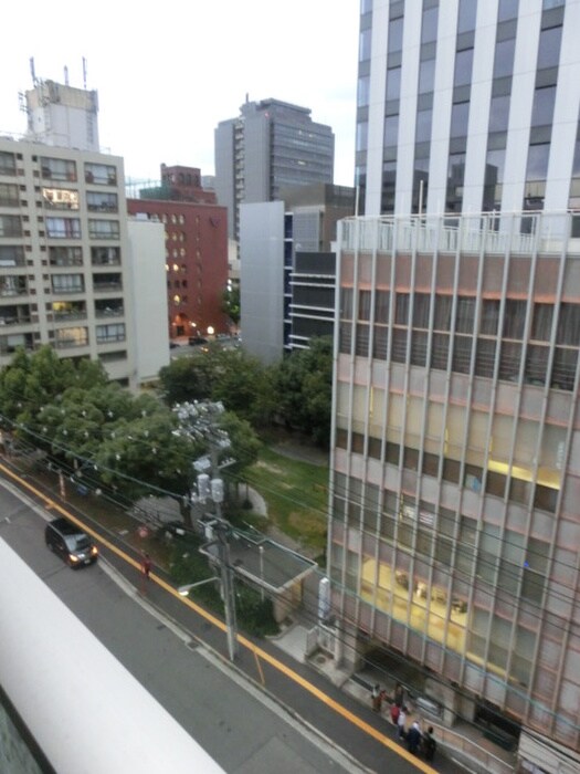 物件内観写真16　(室内からの展望)