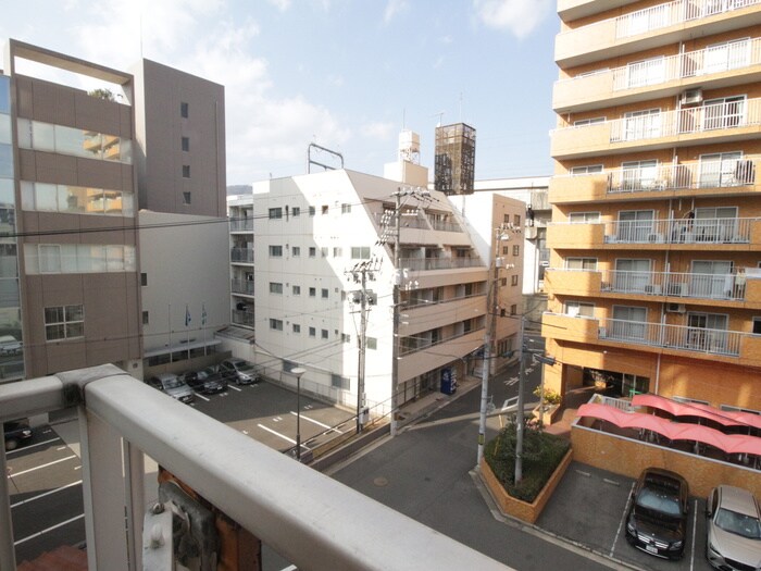 物件内観写真14　(室内からの展望)